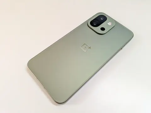 OnePlus 13s